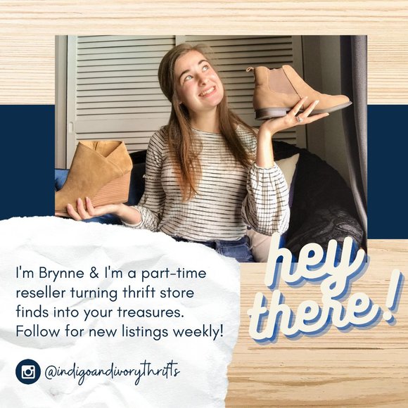 Neiman Marcus the Cashmere Collection Black Crewneck Sweater with Sheer Sleeves - Picture 6 of 6